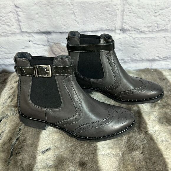 New Piampiani Ankle Booties - Picture 1 of 10